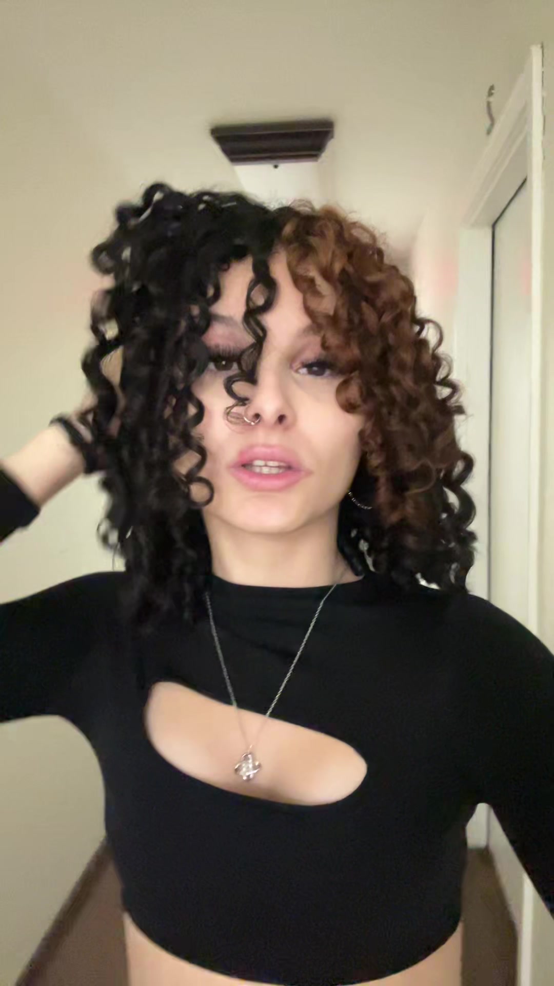 @️
