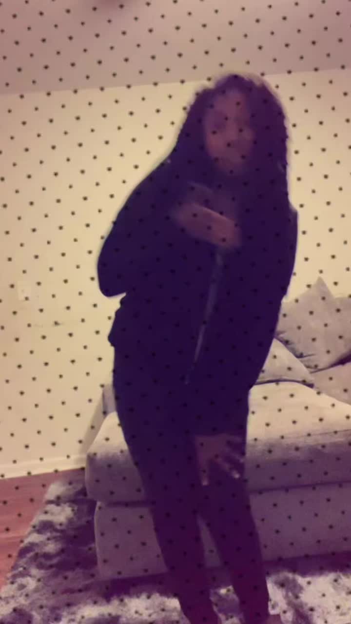 @PR3TTYFAC3BABYJA3/MRSCRYBBY💋