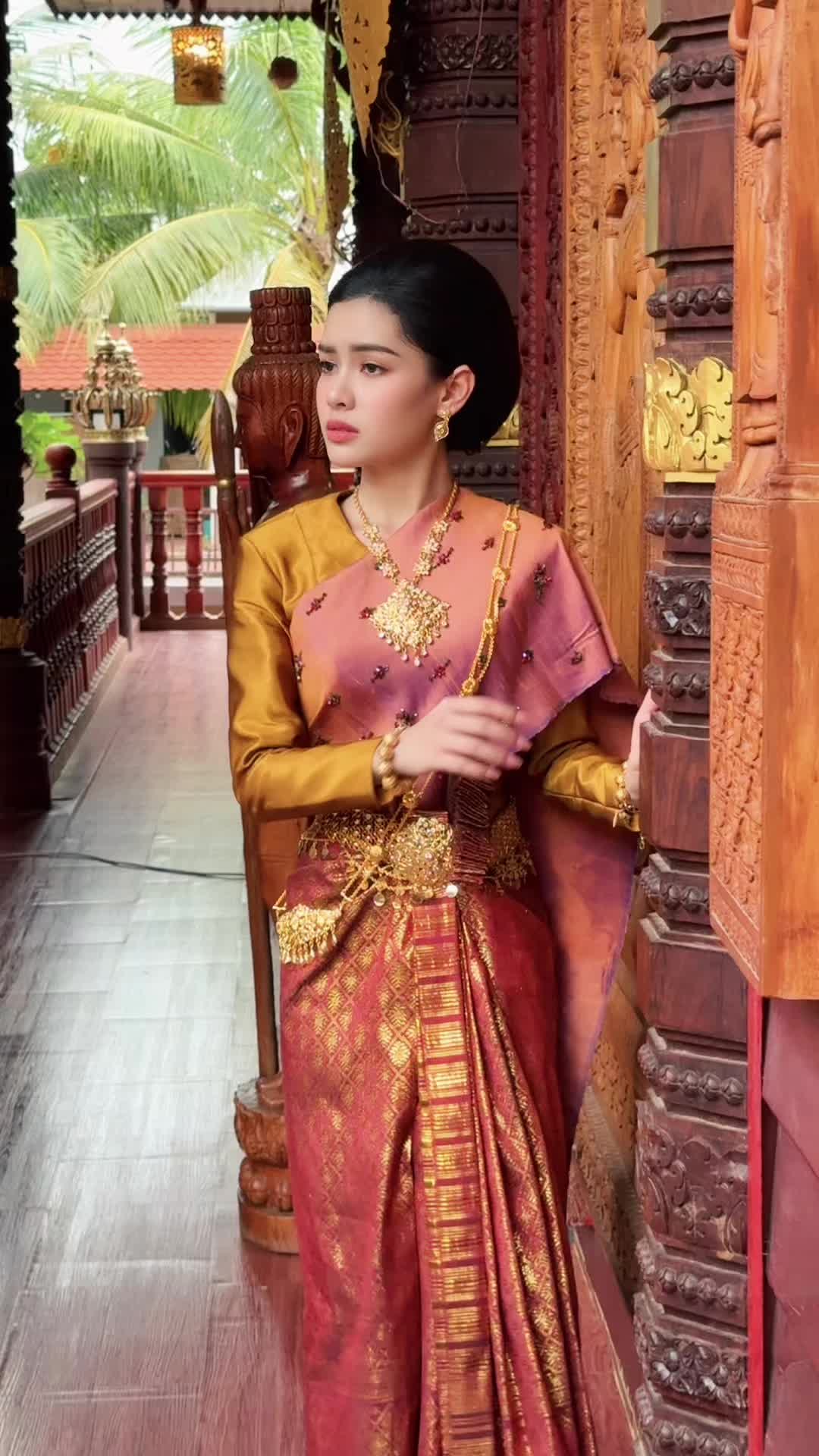 @LaorHours_Official
