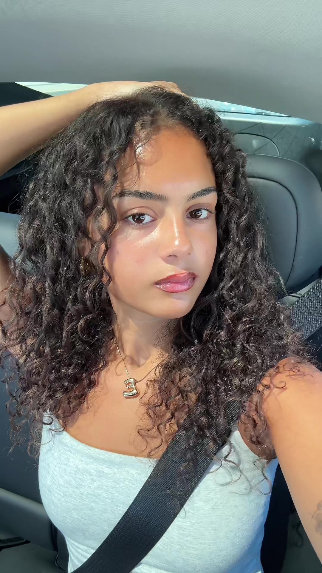 @isabellaloafea