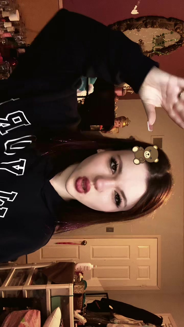 @☘︎➶︎𝔞𝔩𝔩𝔦𝔰𝔬𝔫➶︎☘︎