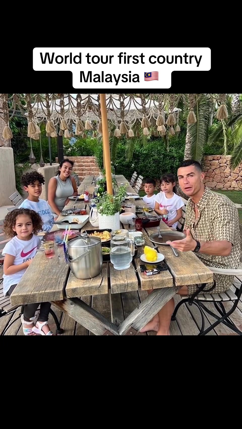 @Cr7 world
