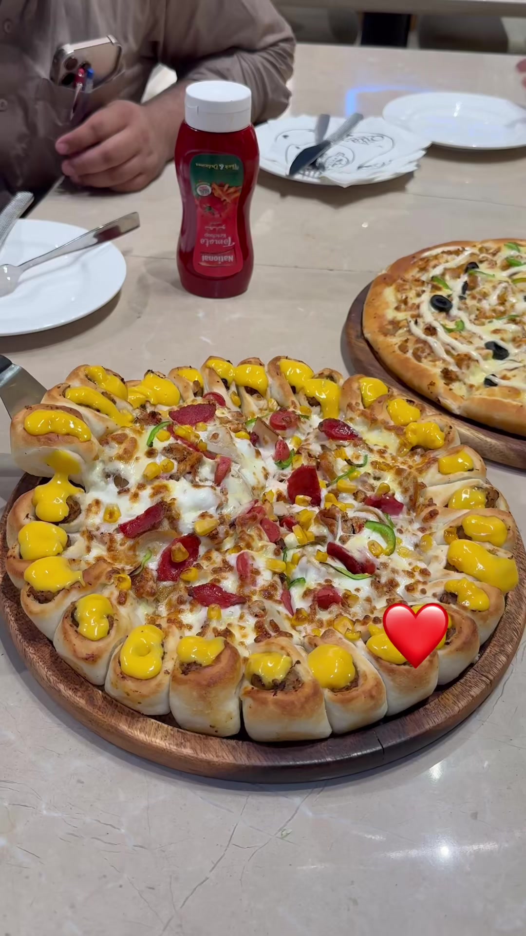 @eshu_shinwari 🥀🌺