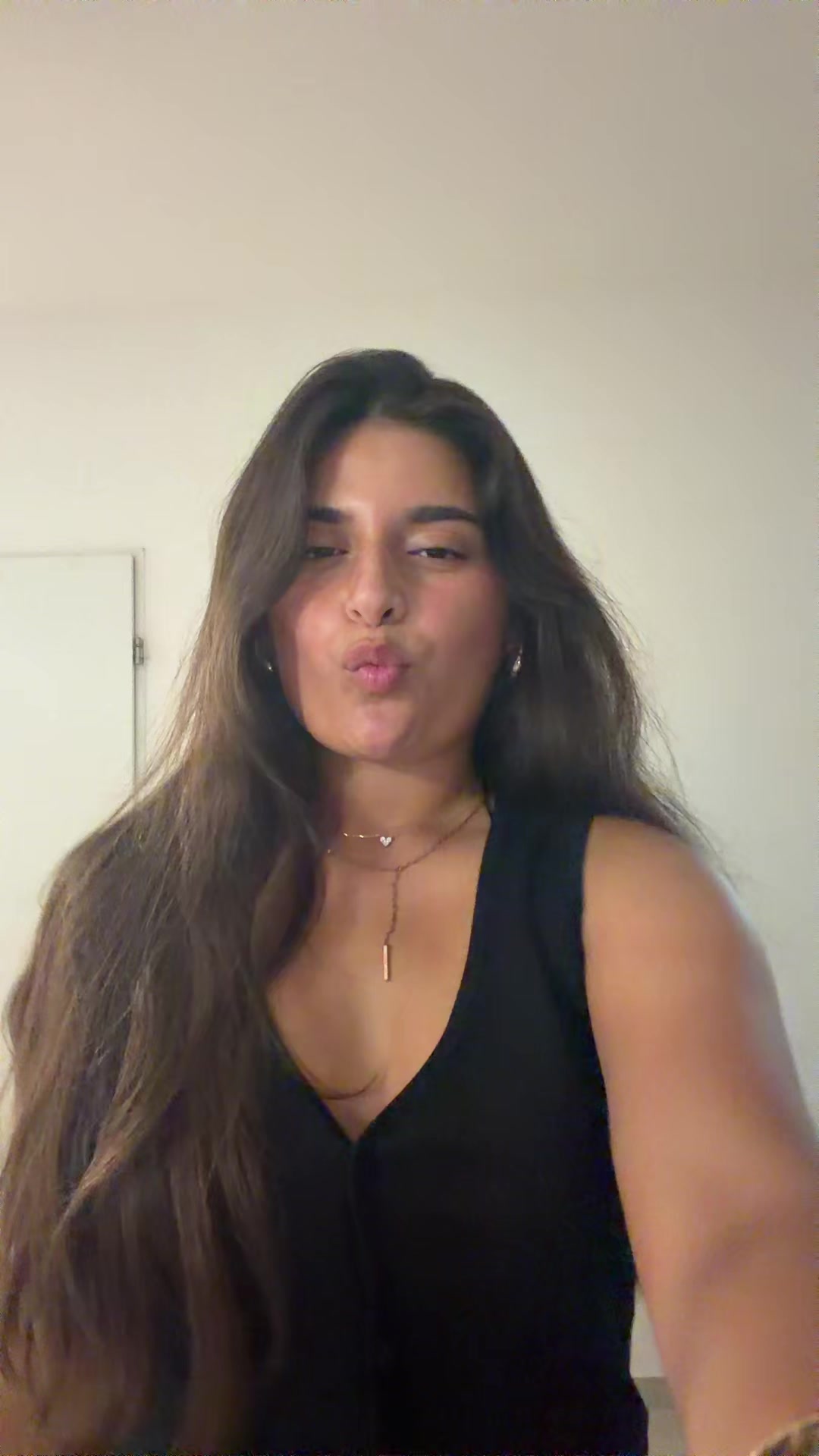 @Shirashaubi