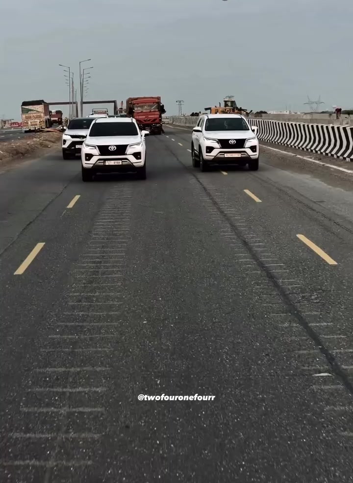 @twofouronefourr