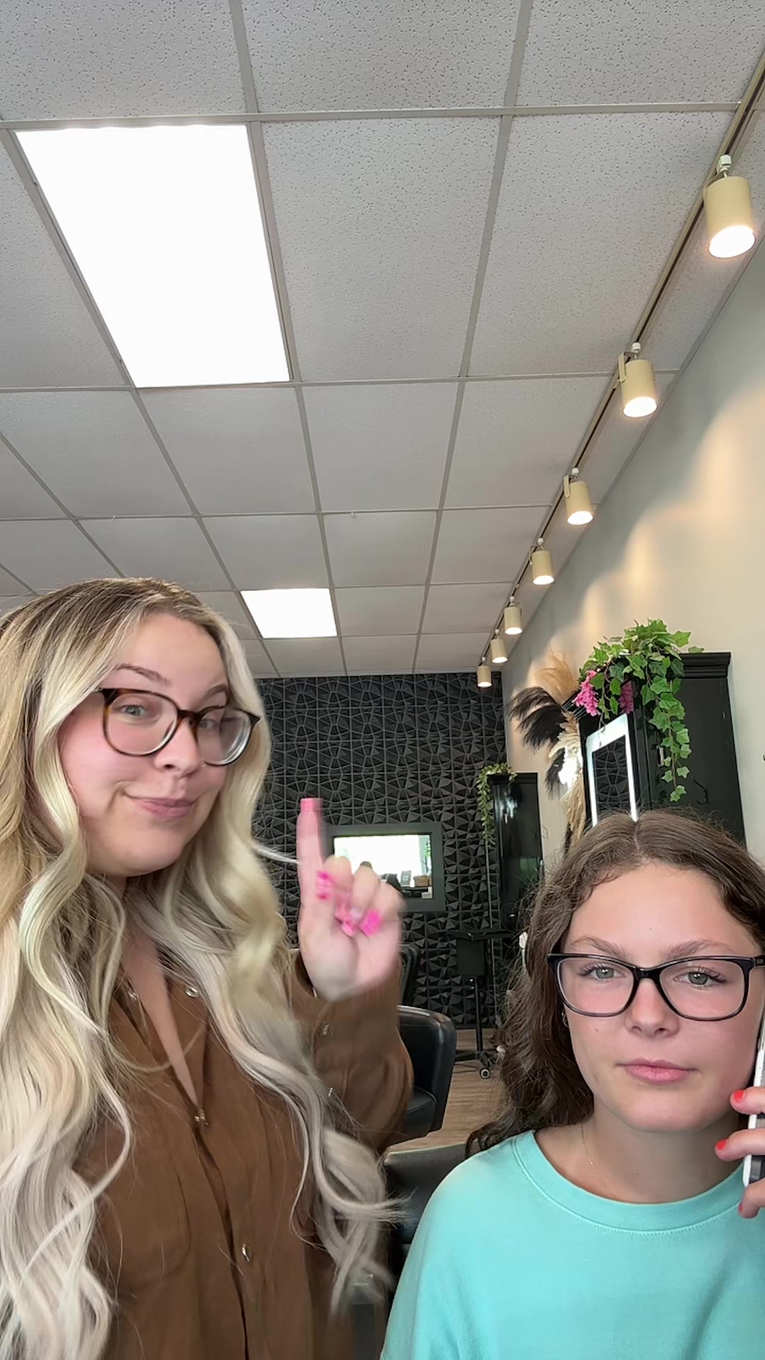 @Kiersten | MD Salon Owner ๐