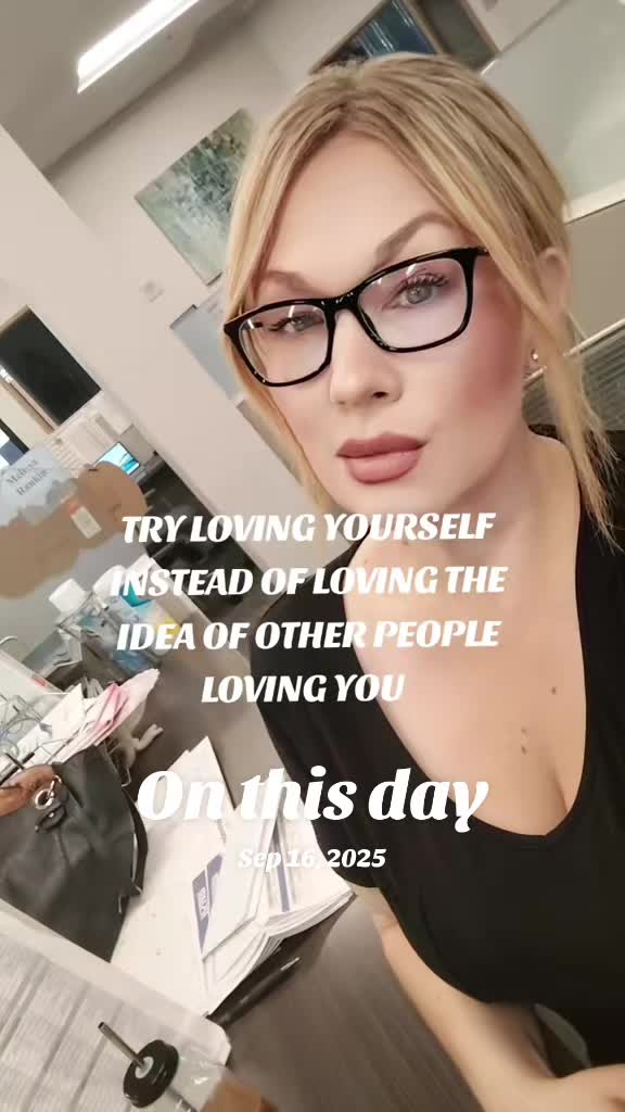 @Melissa kay🌻