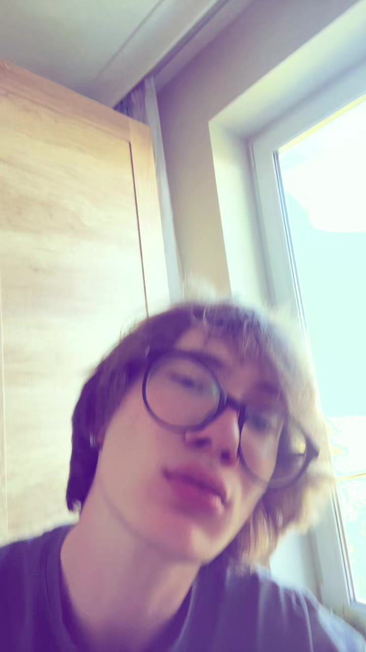 @tralikvalik
