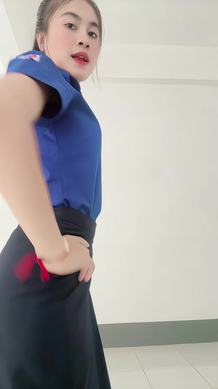 @ແມ່ຄ້າໄກ່_ (ຮັບຖ່າຍຮູບ)📸