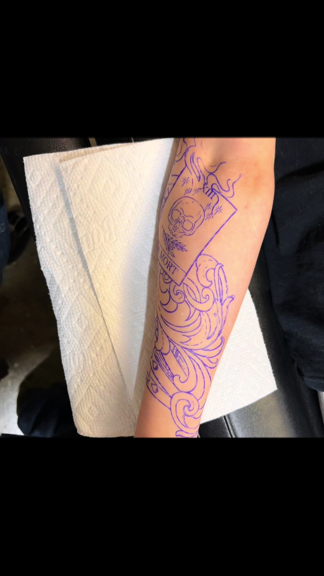 @tattedupchico8