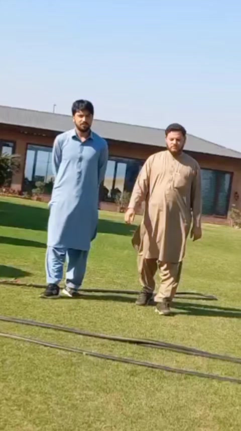 @Mk.