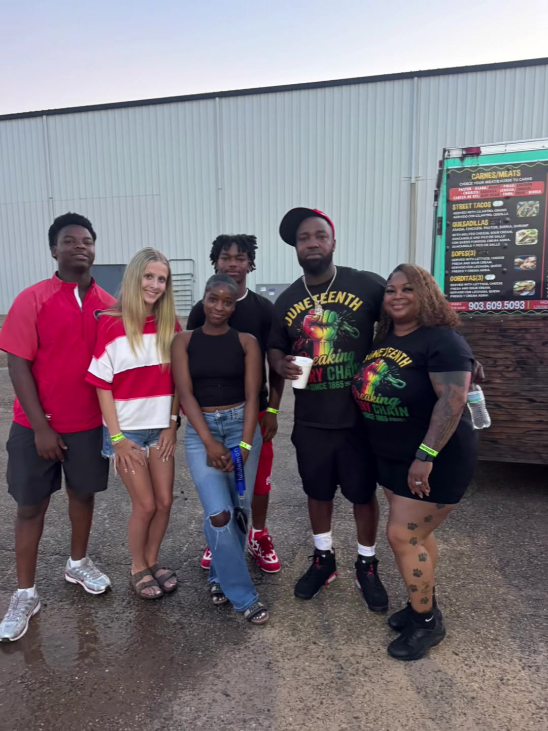 @“MAC SMOKED TURKEYLEGS & RIBS”
