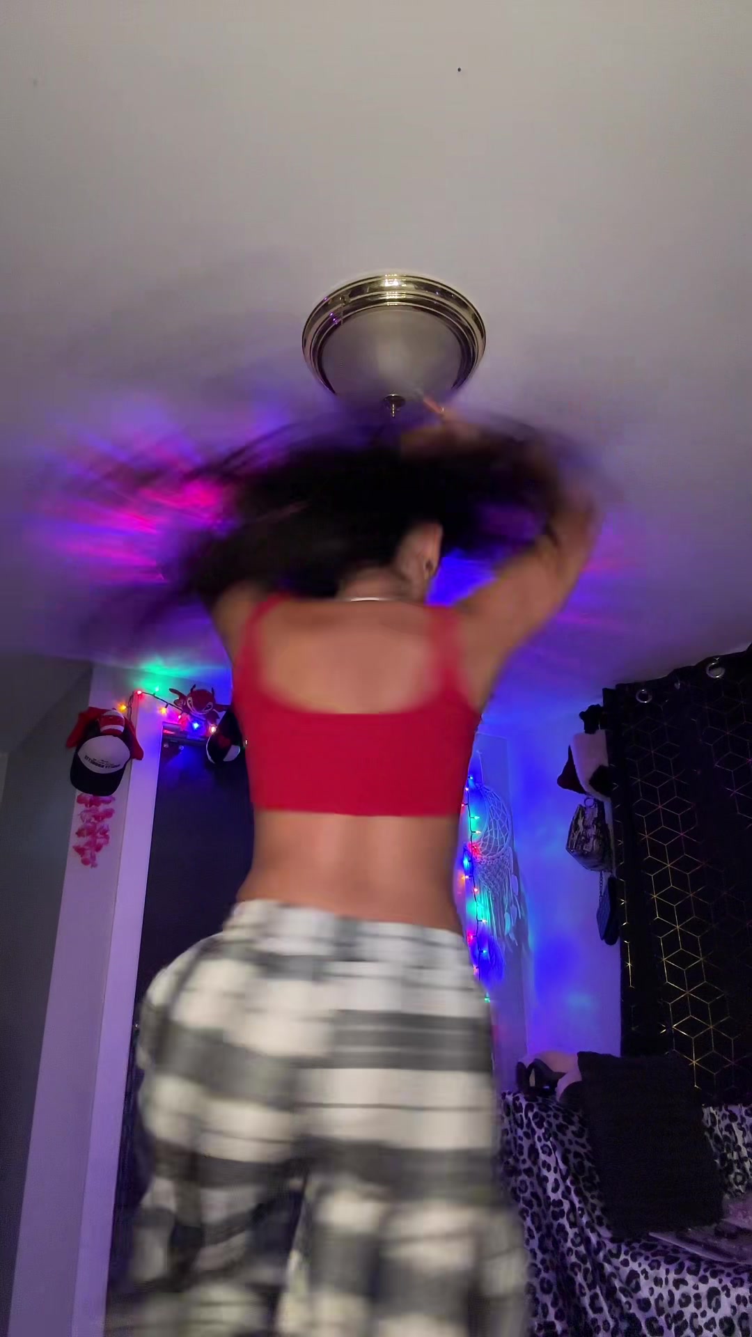 @pixellbae
