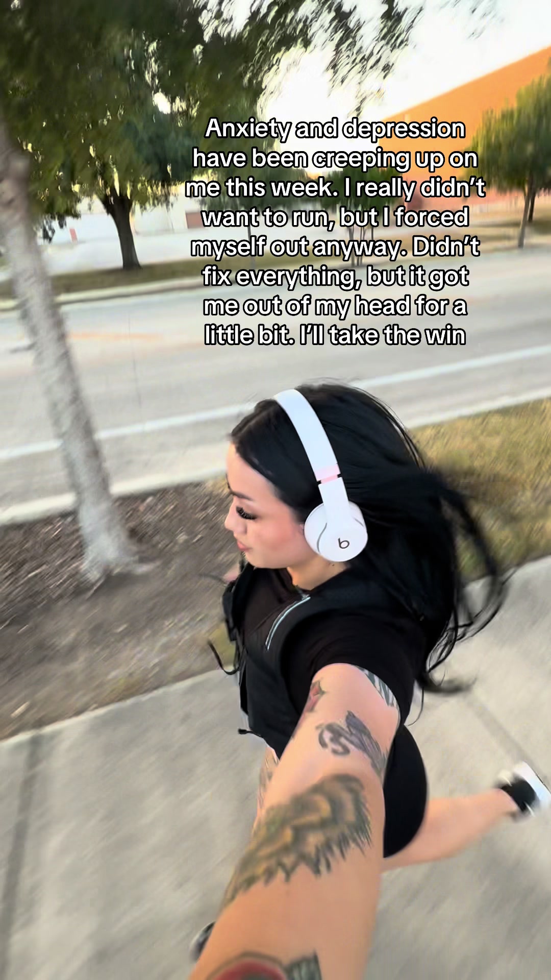 @Luna