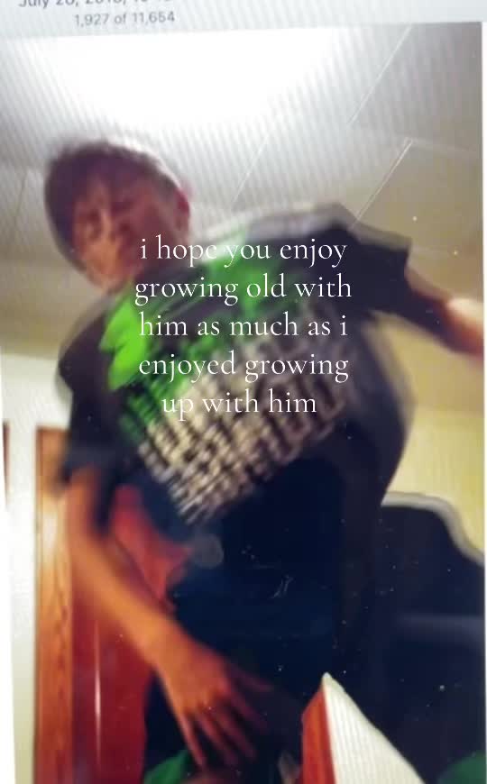 @bella mae