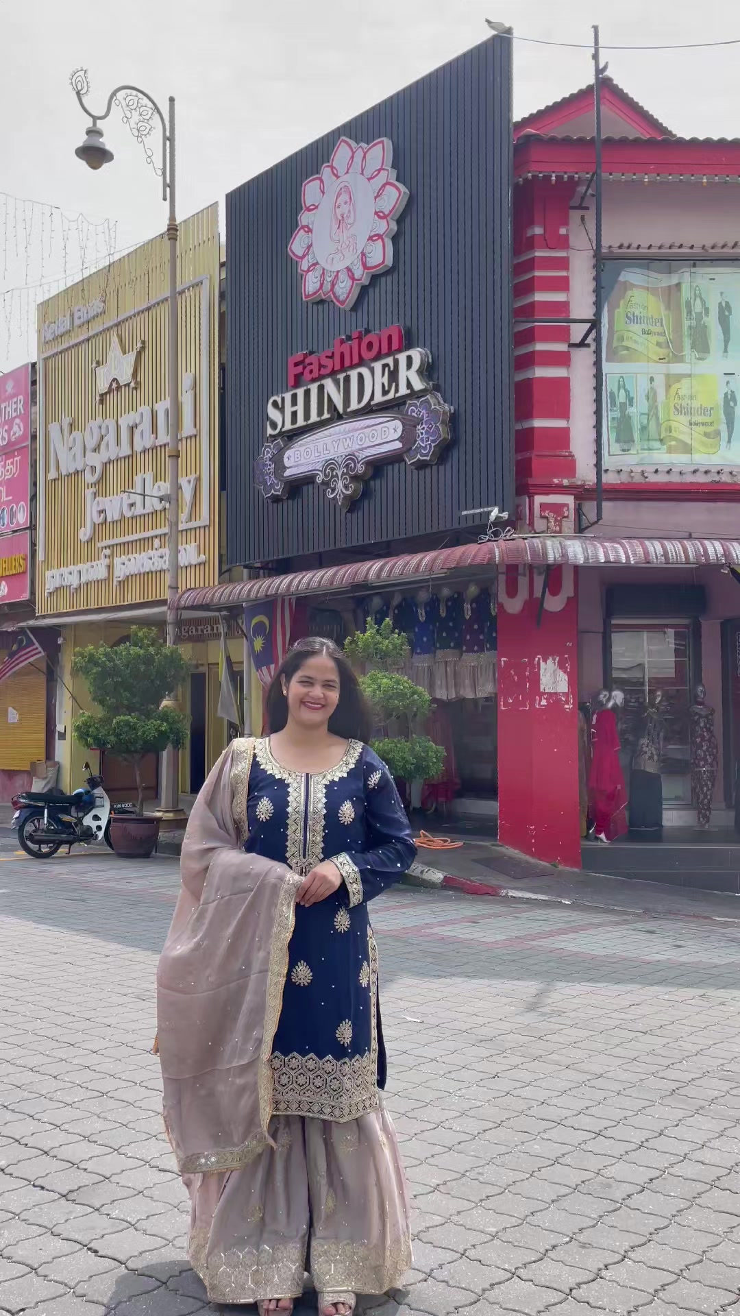 @Fesyen Shinder Bollywood