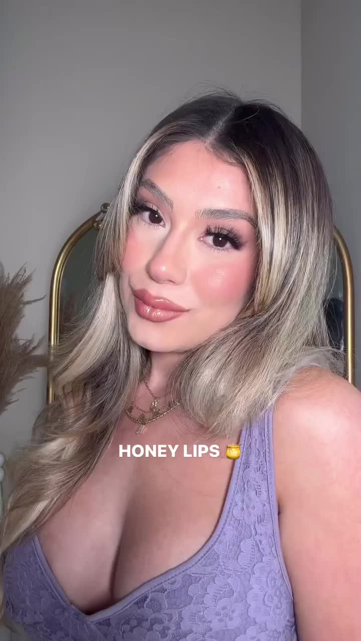 @Ashley_Alexander