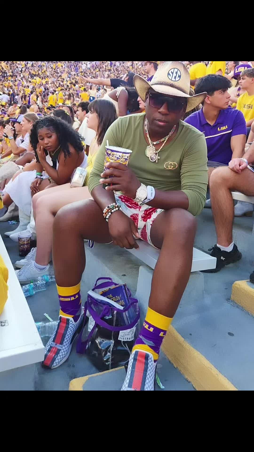 @meanzinni