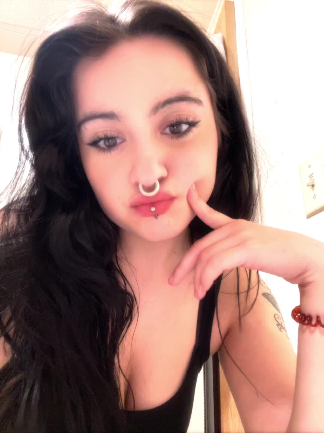 @sofia✧.*