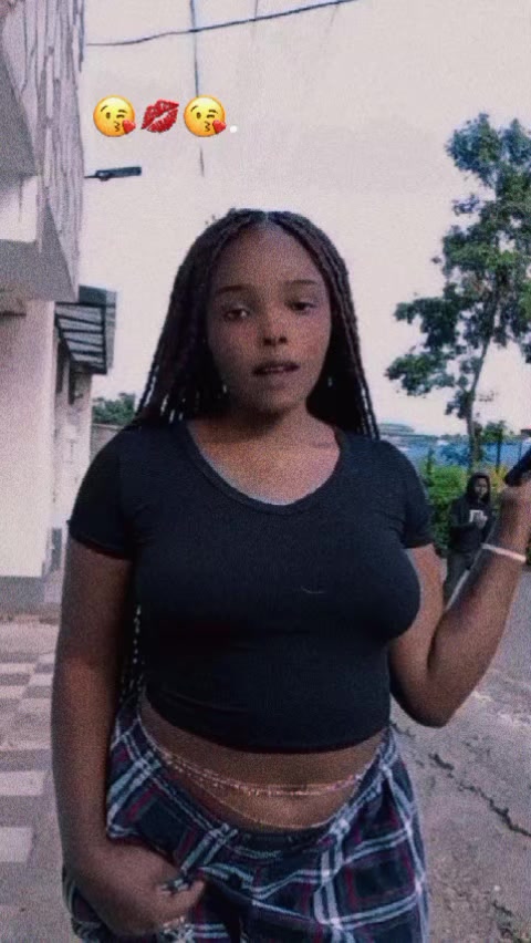 @nellykeisy
