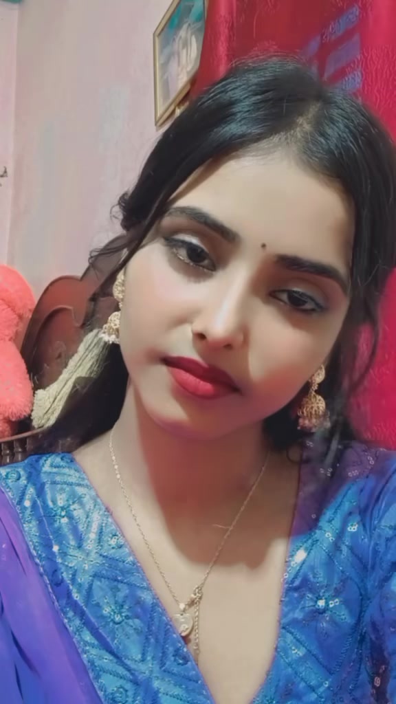 @rakhi thakur🌸🕊️