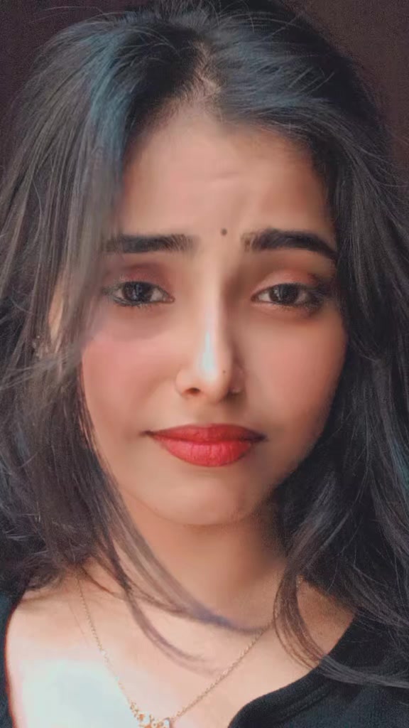 @rakhi thakur🌸🕊️