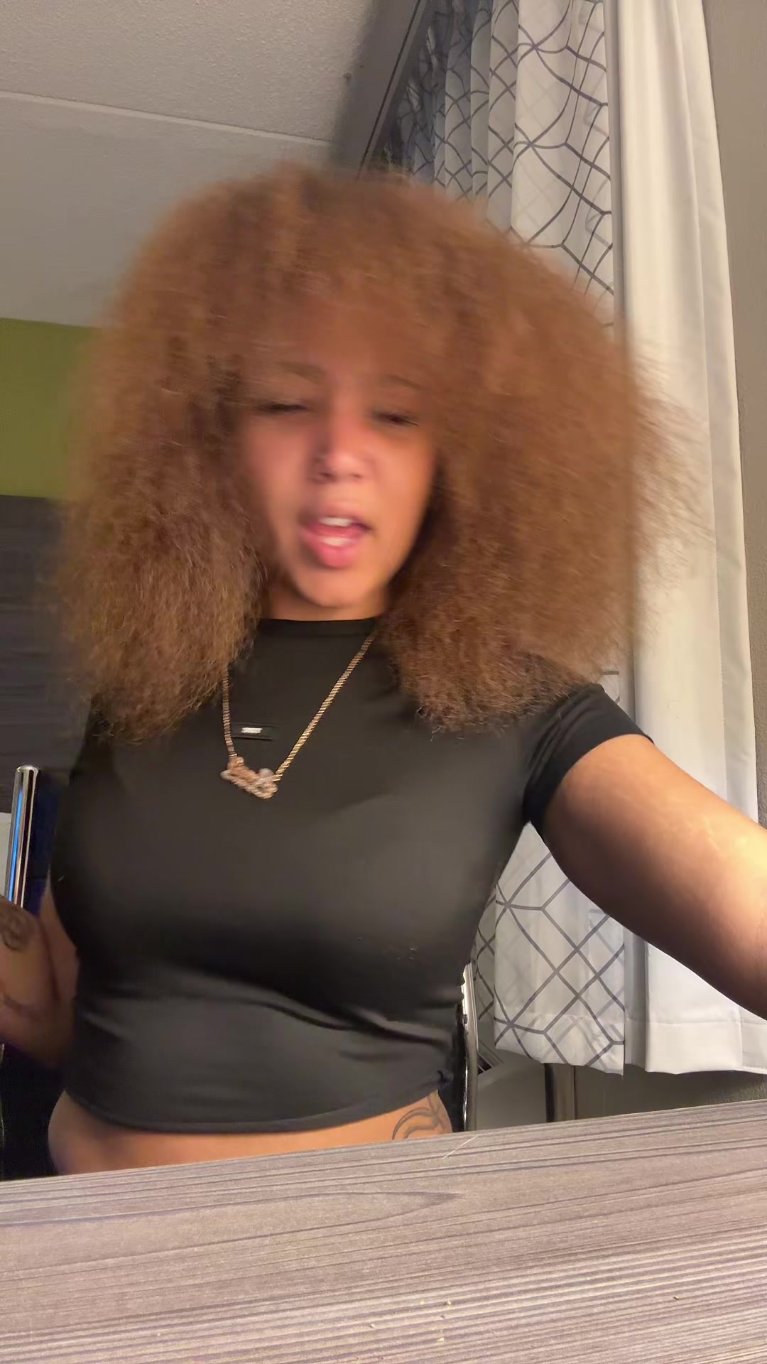 @Ava