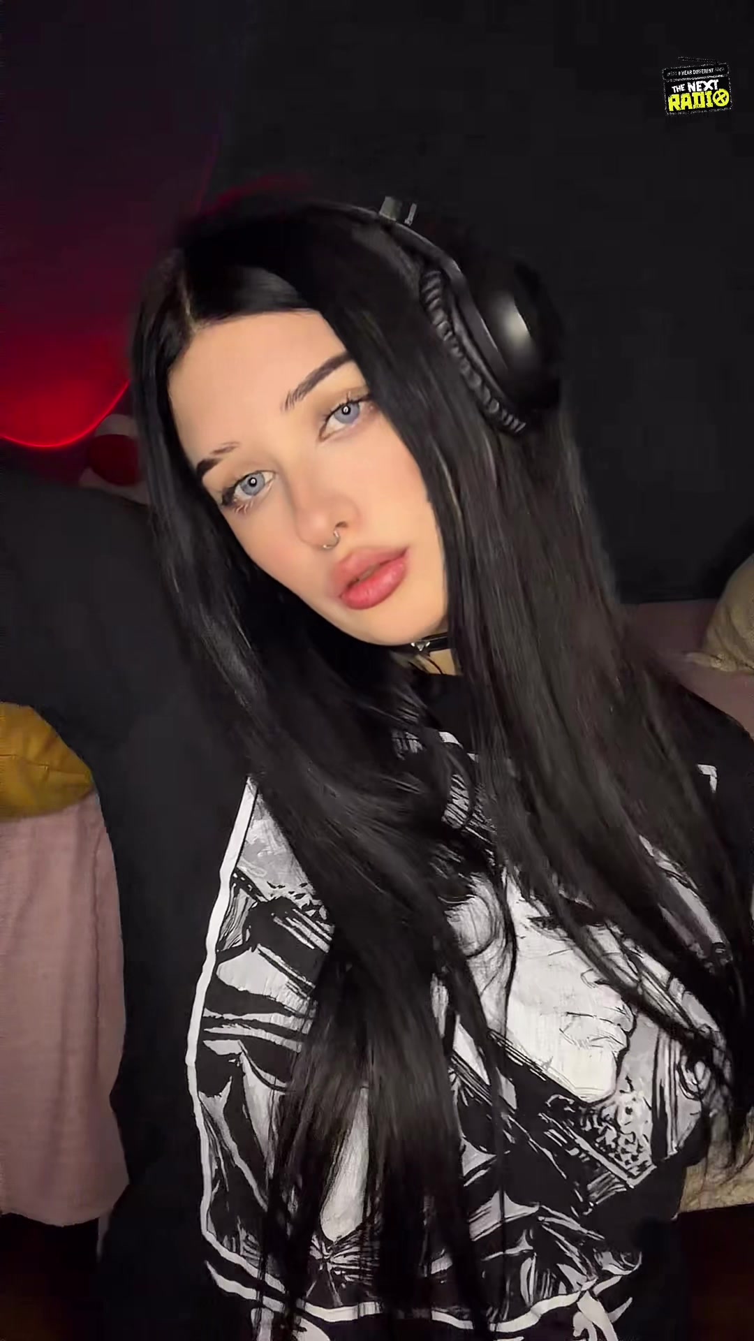 @Sasha Gromova