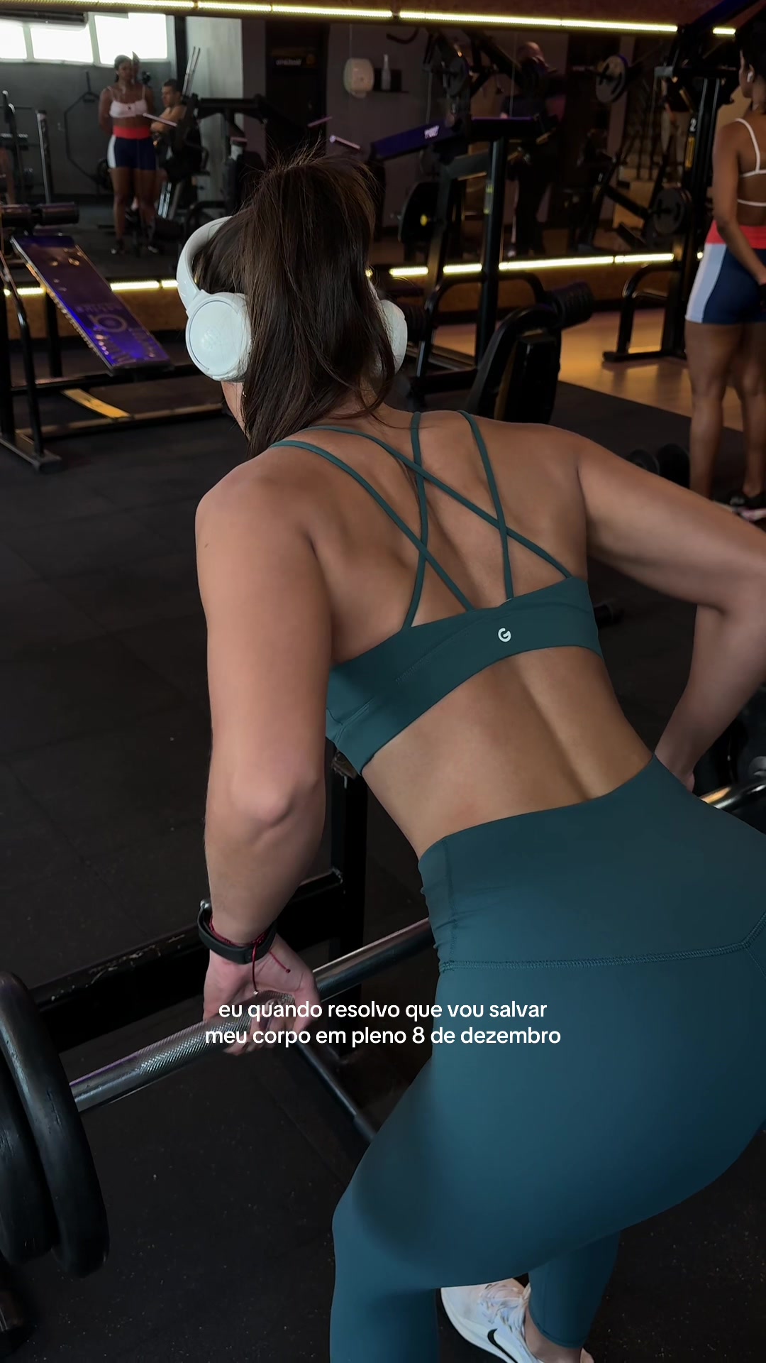 @la&iacute;s