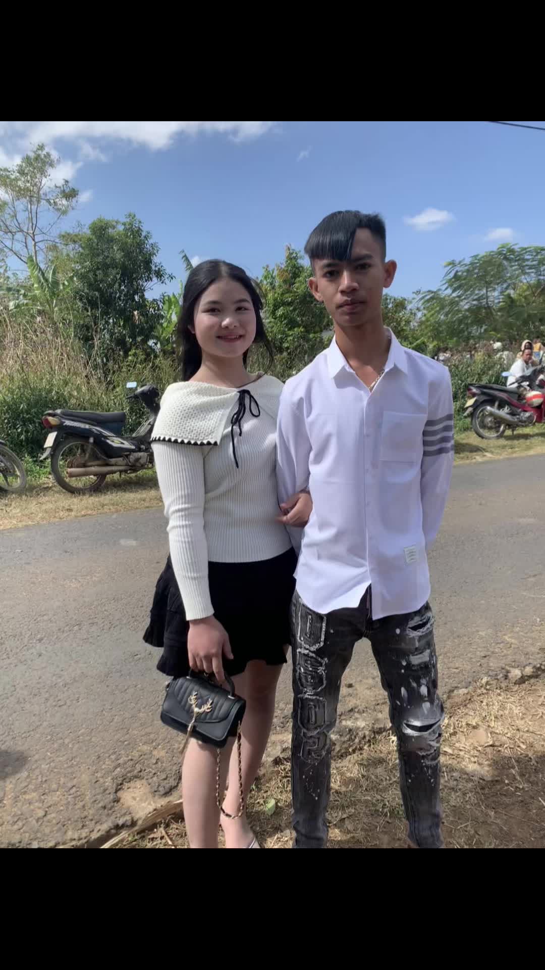 @L .