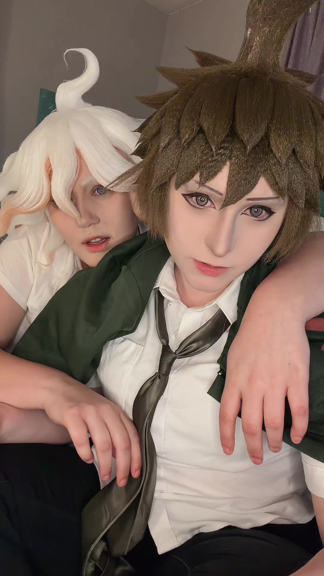 @𝗘𝗹𝗶