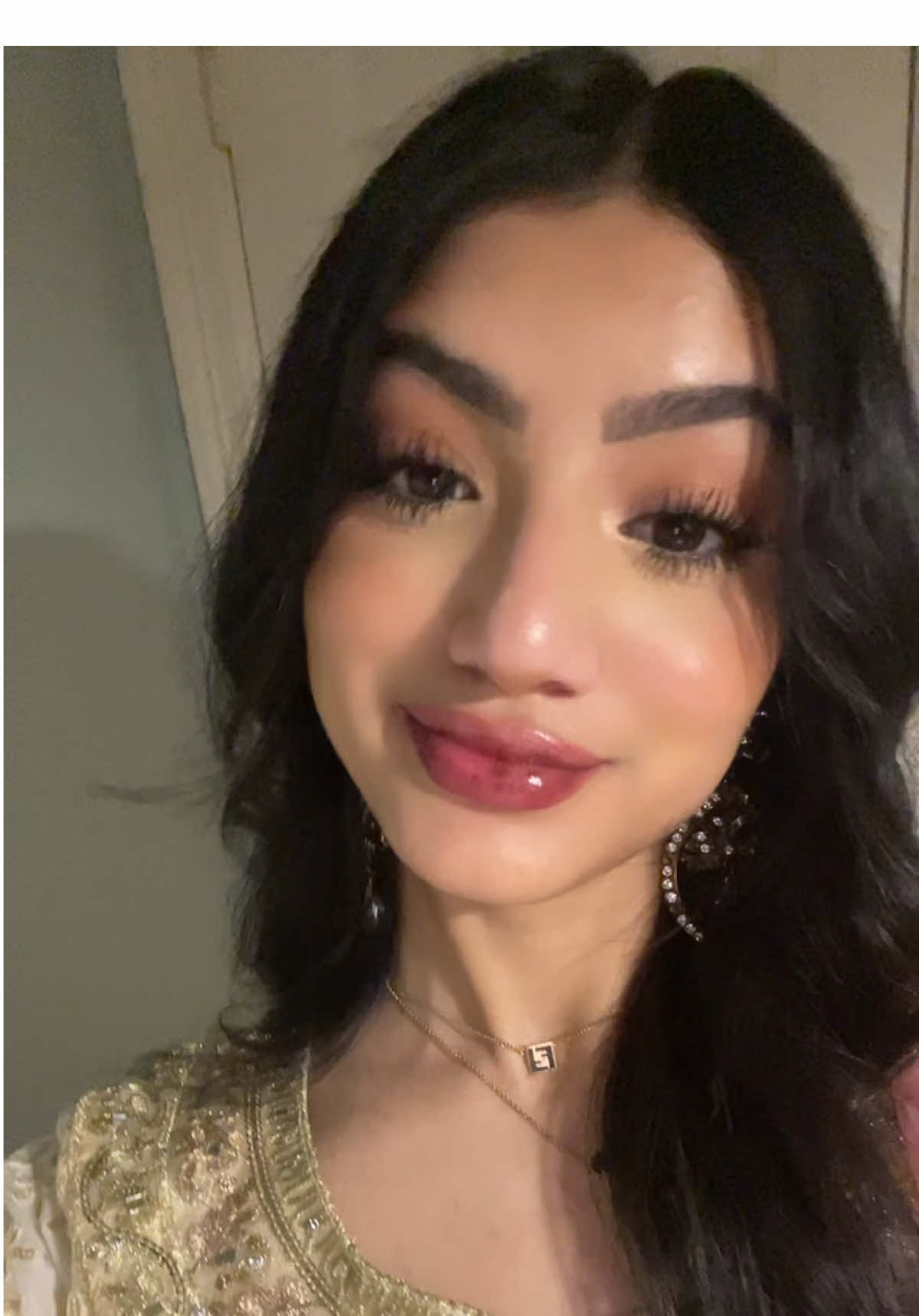 @vaneeza