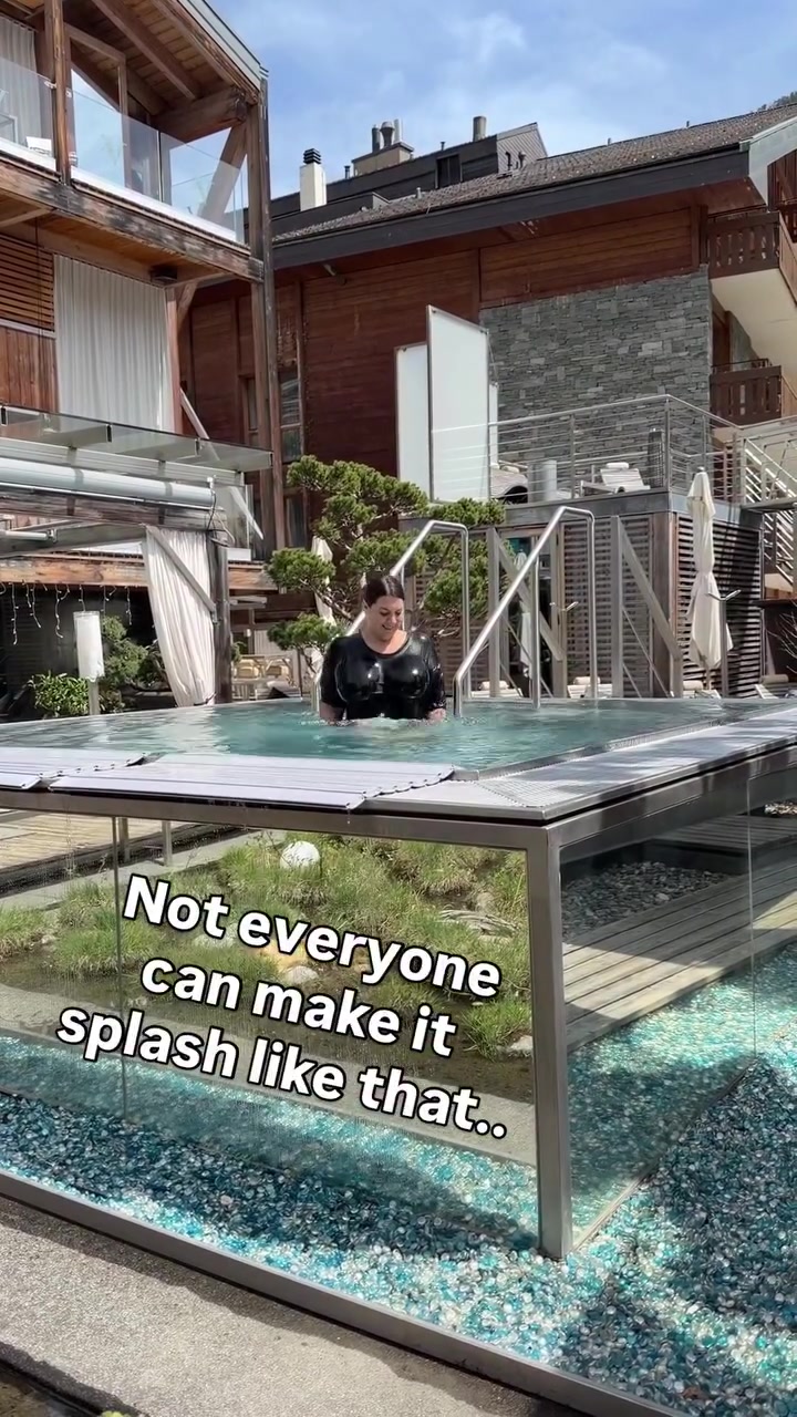 @Lola Splashez