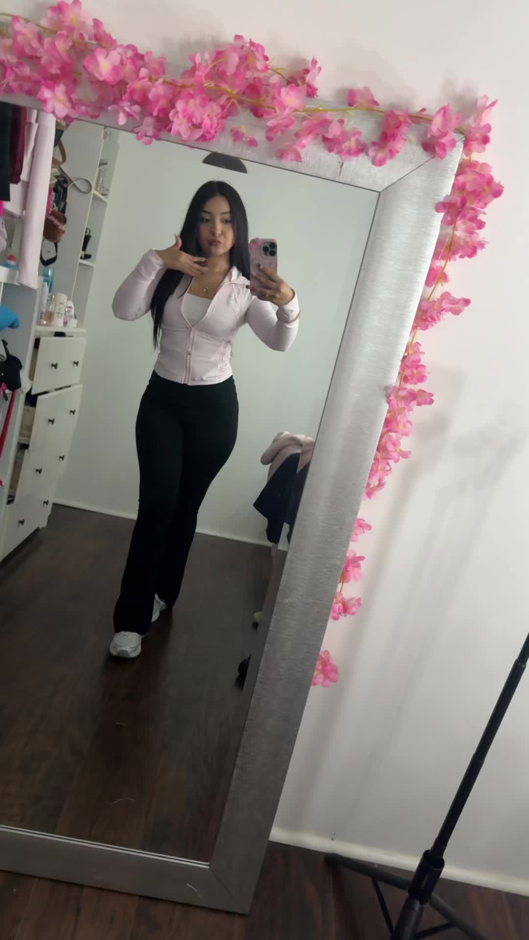 @nailsbydamarys