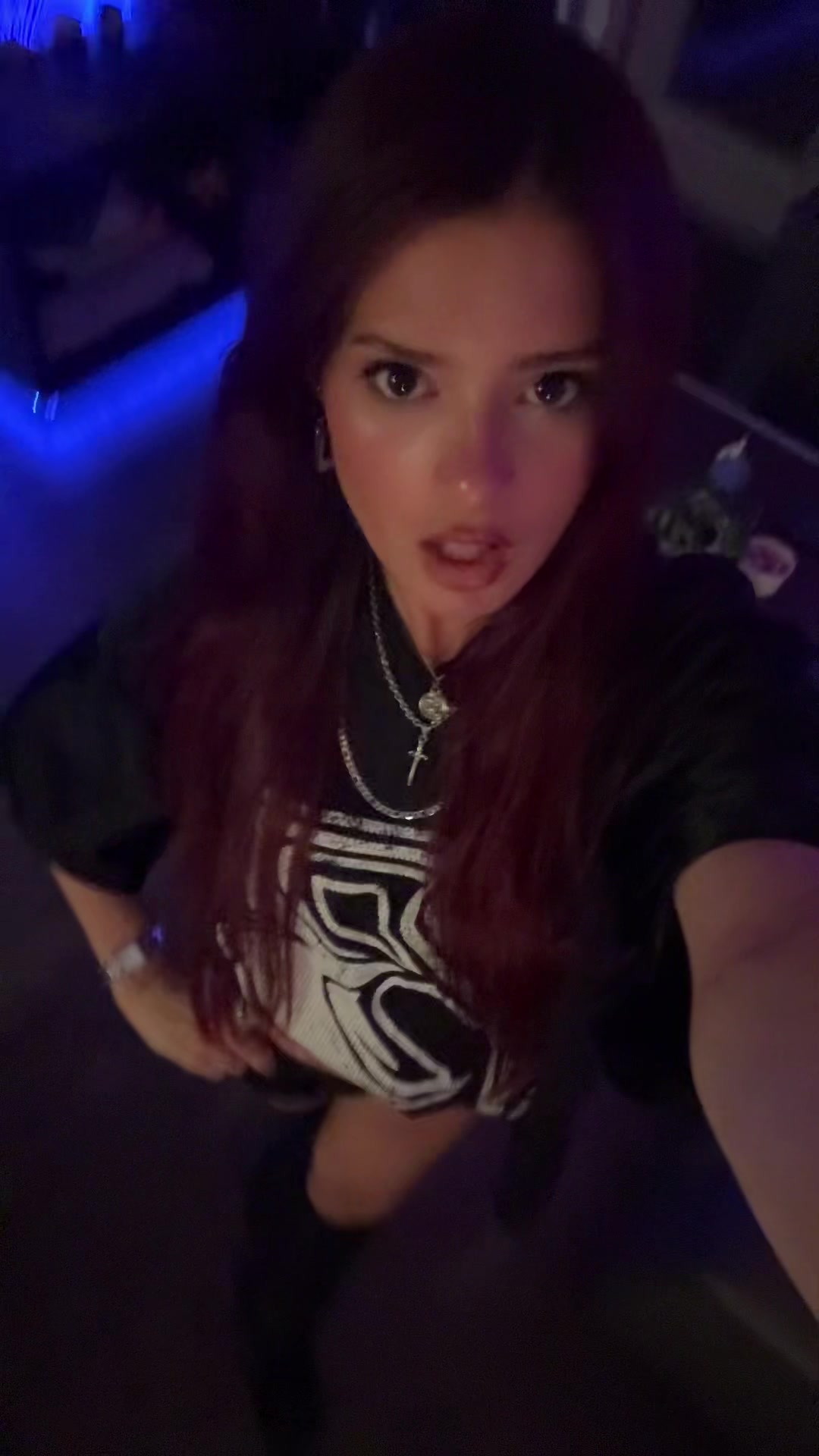 @Isabella