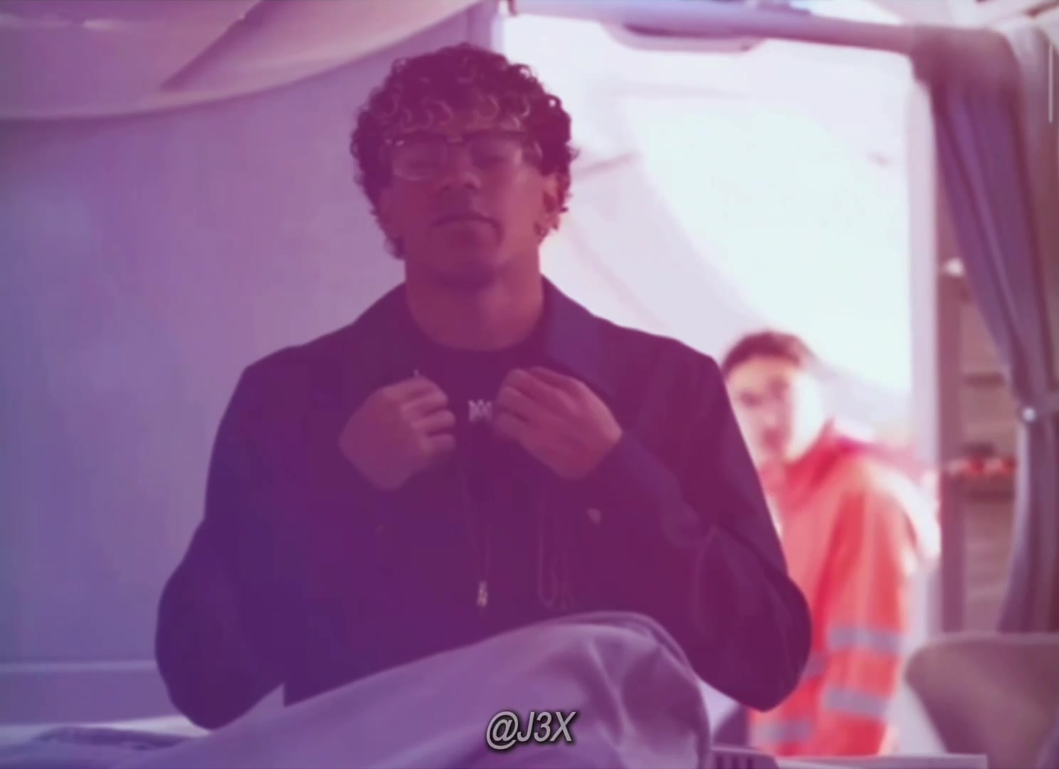 @️j3x