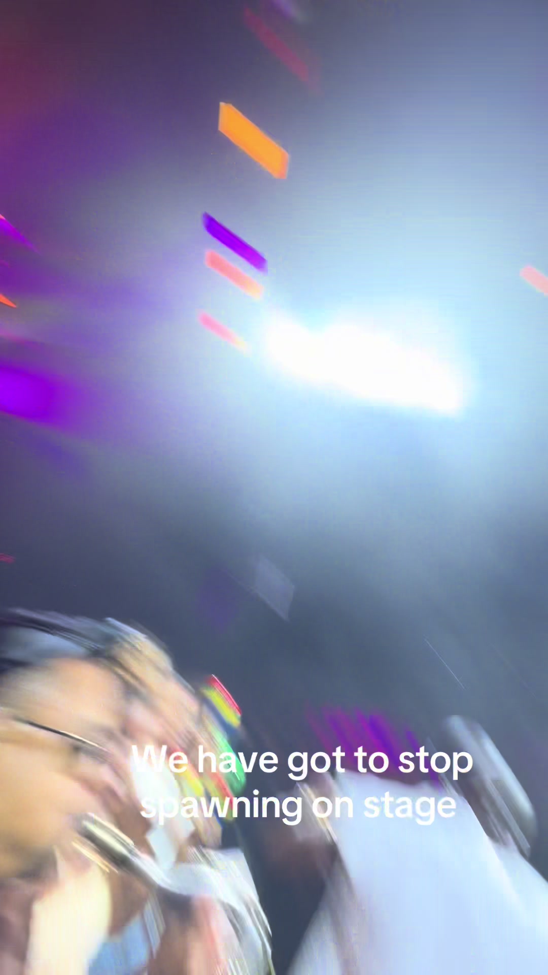 @Lo