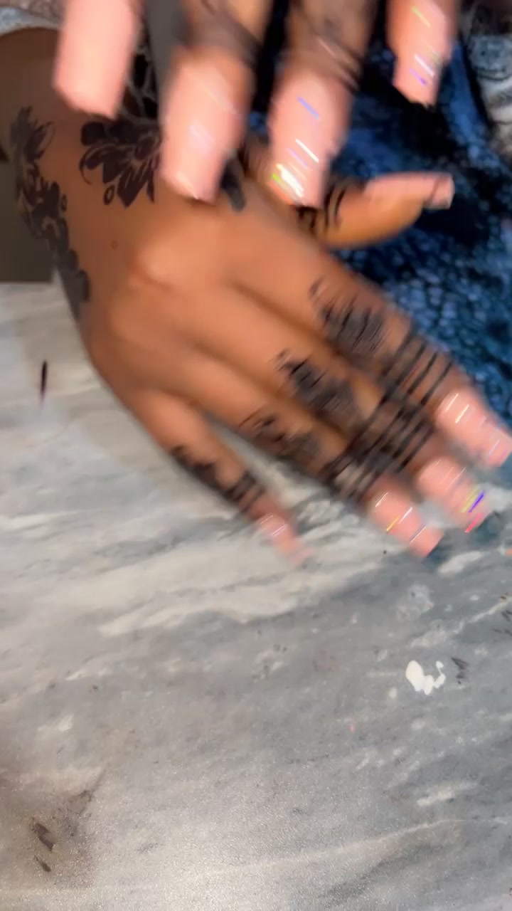 @HANNI BEAUTY