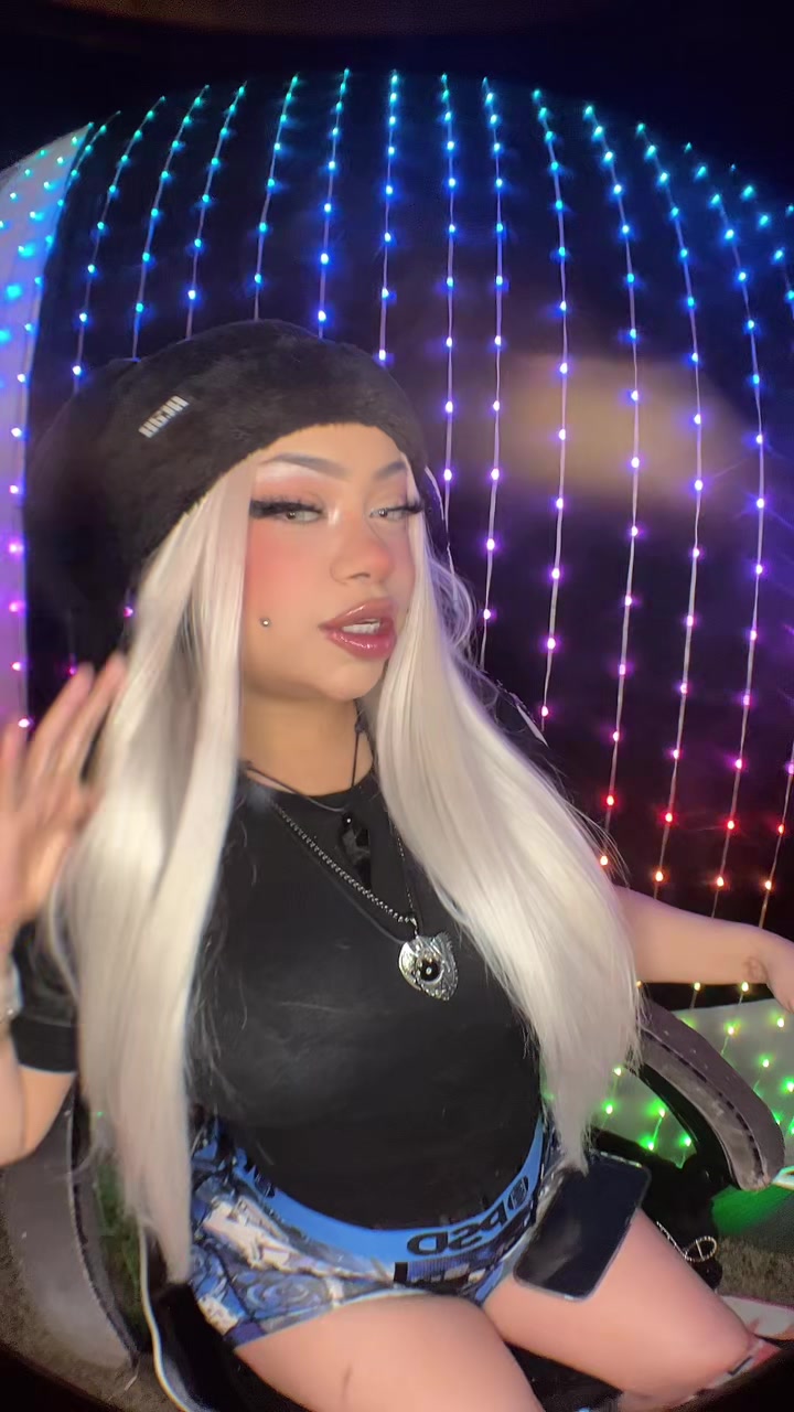 @🎰𝓂𝑒𝓁𝒶𝓃𝒾𝑒🖤✨