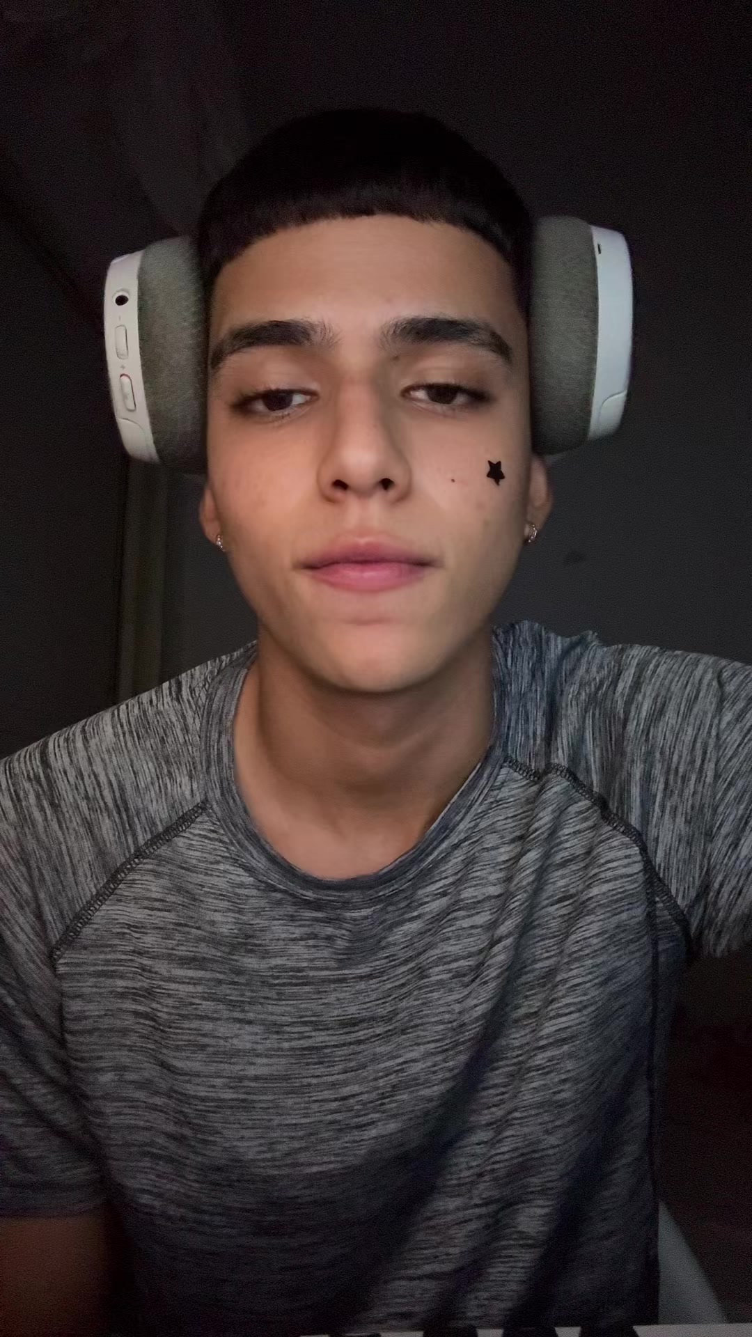 @Montoyita👻