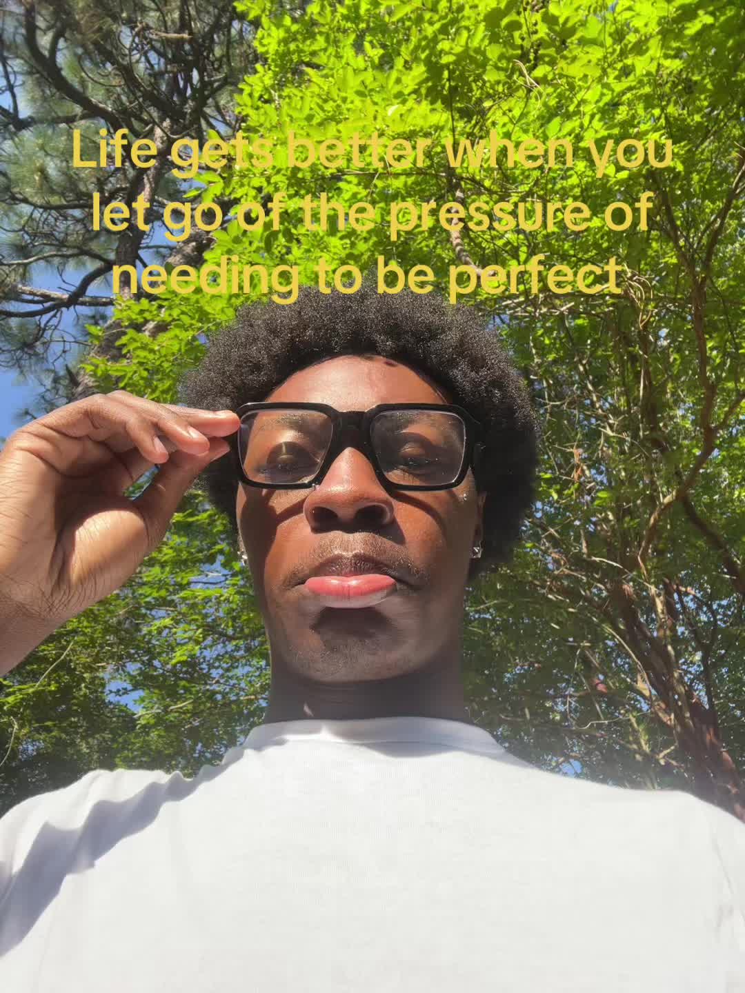 @M O B