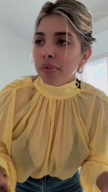 @Viviana