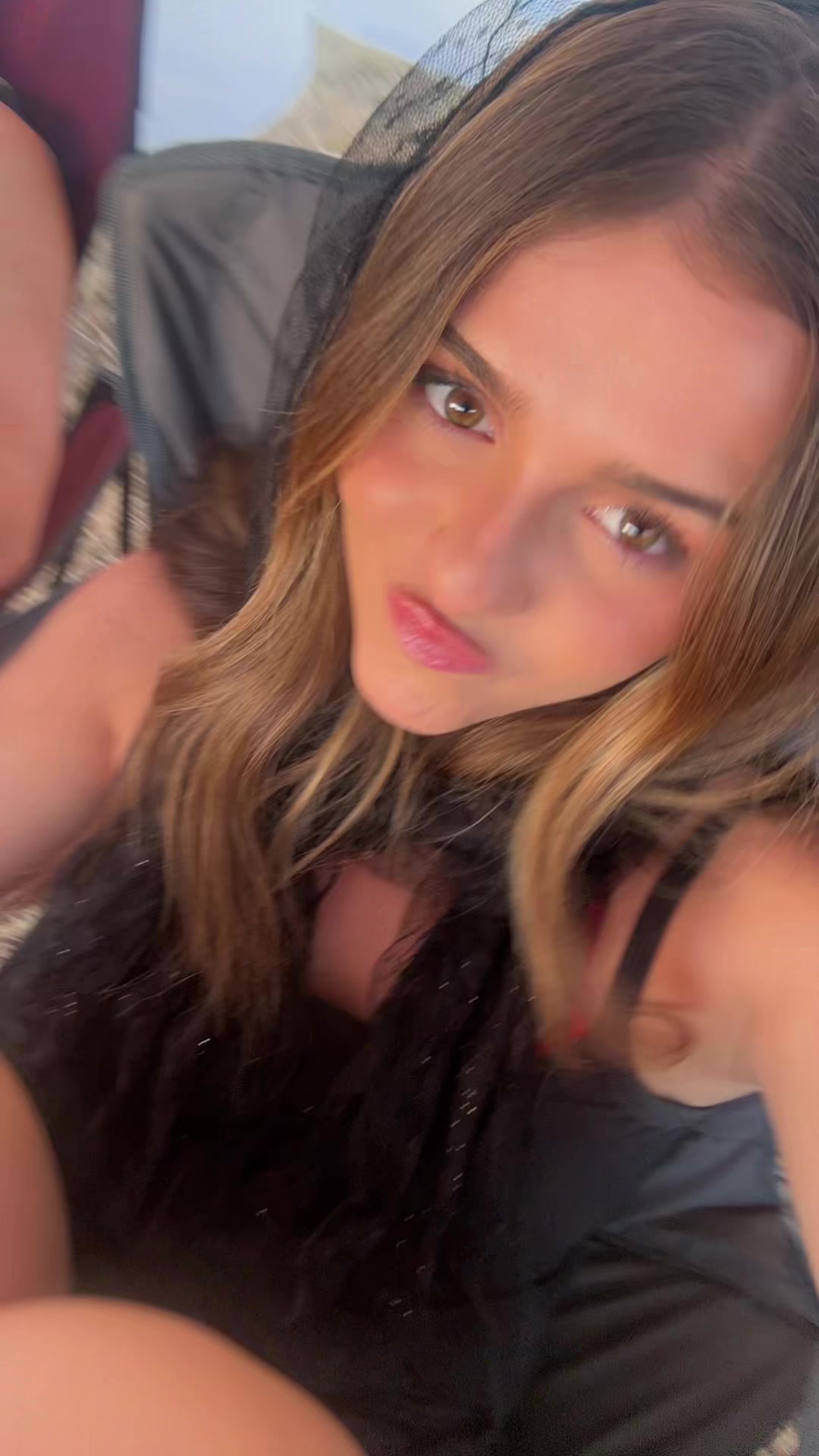 @SARAH HALLO