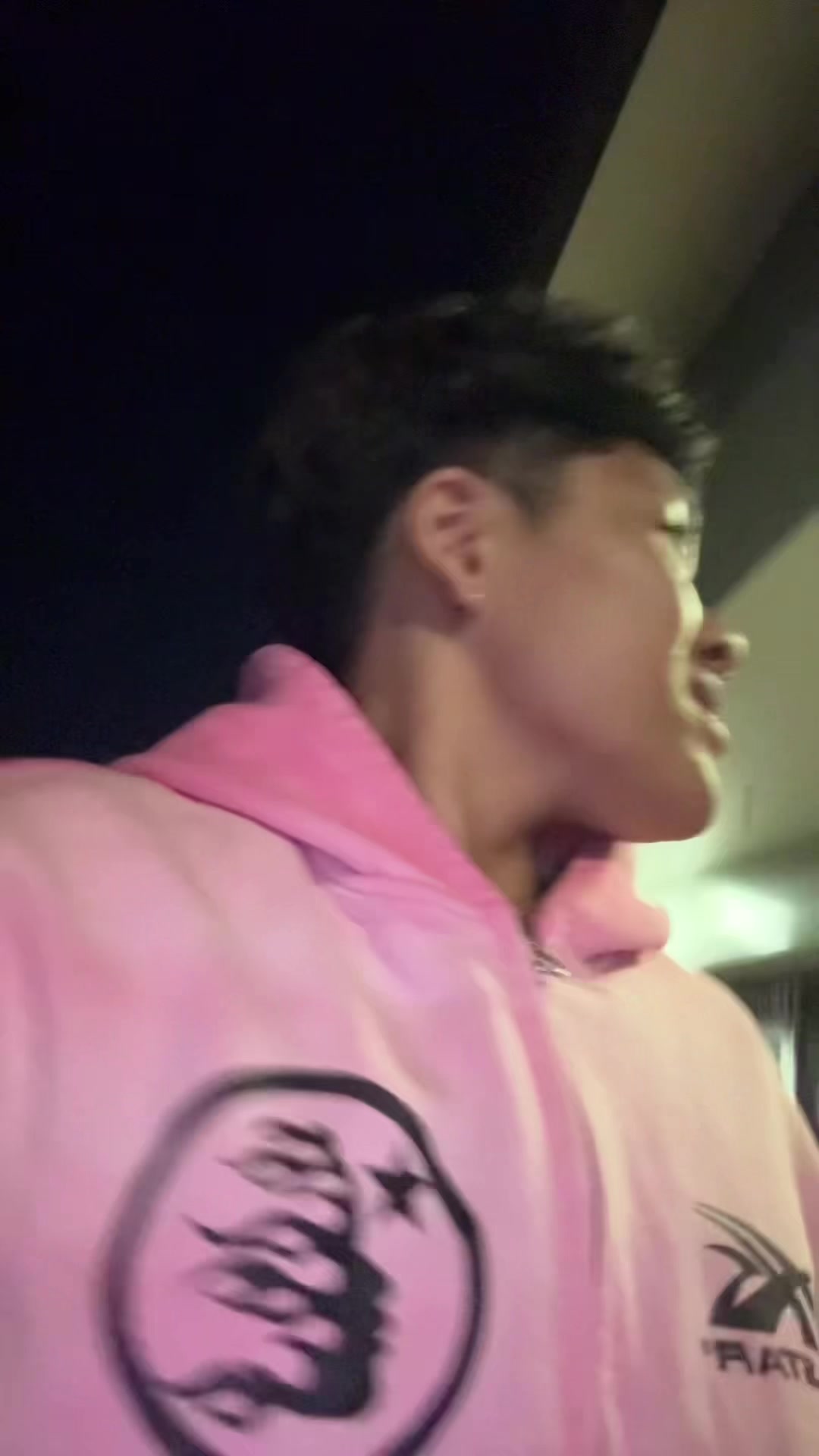 @️