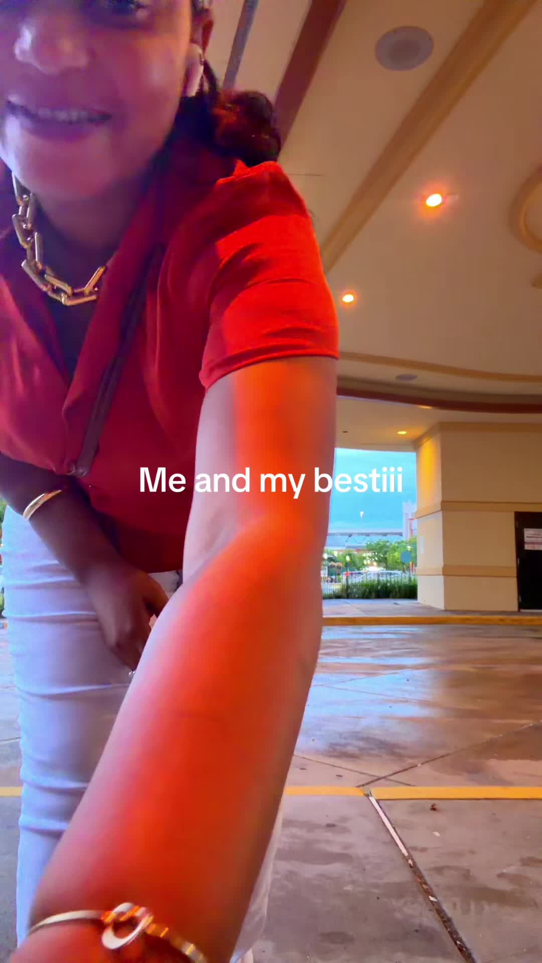 @shelou