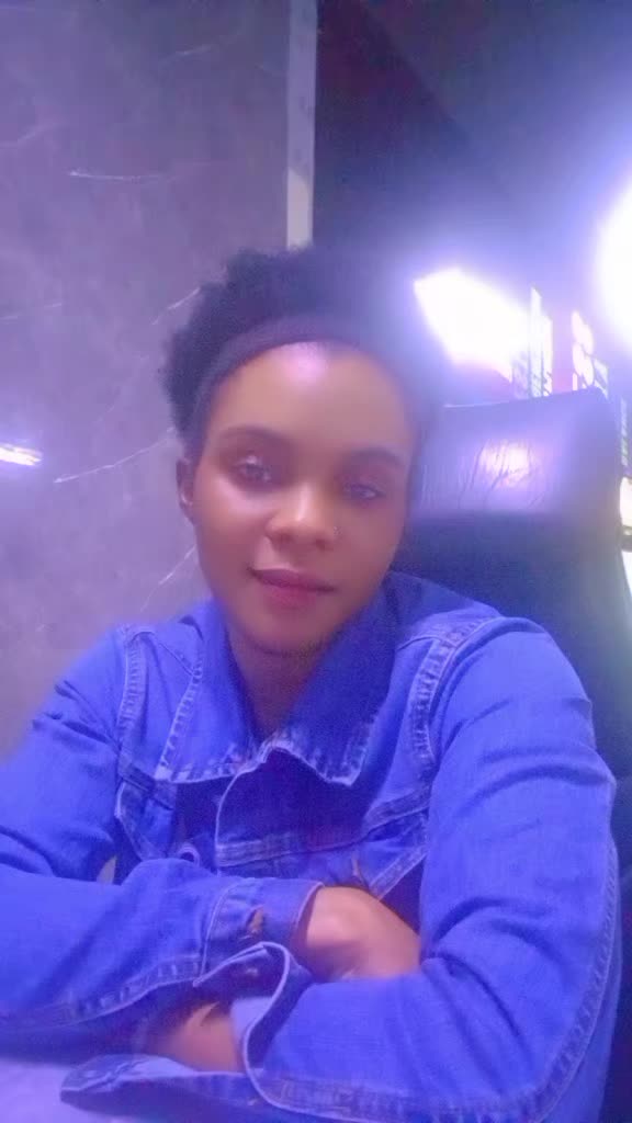 @happy gal 256