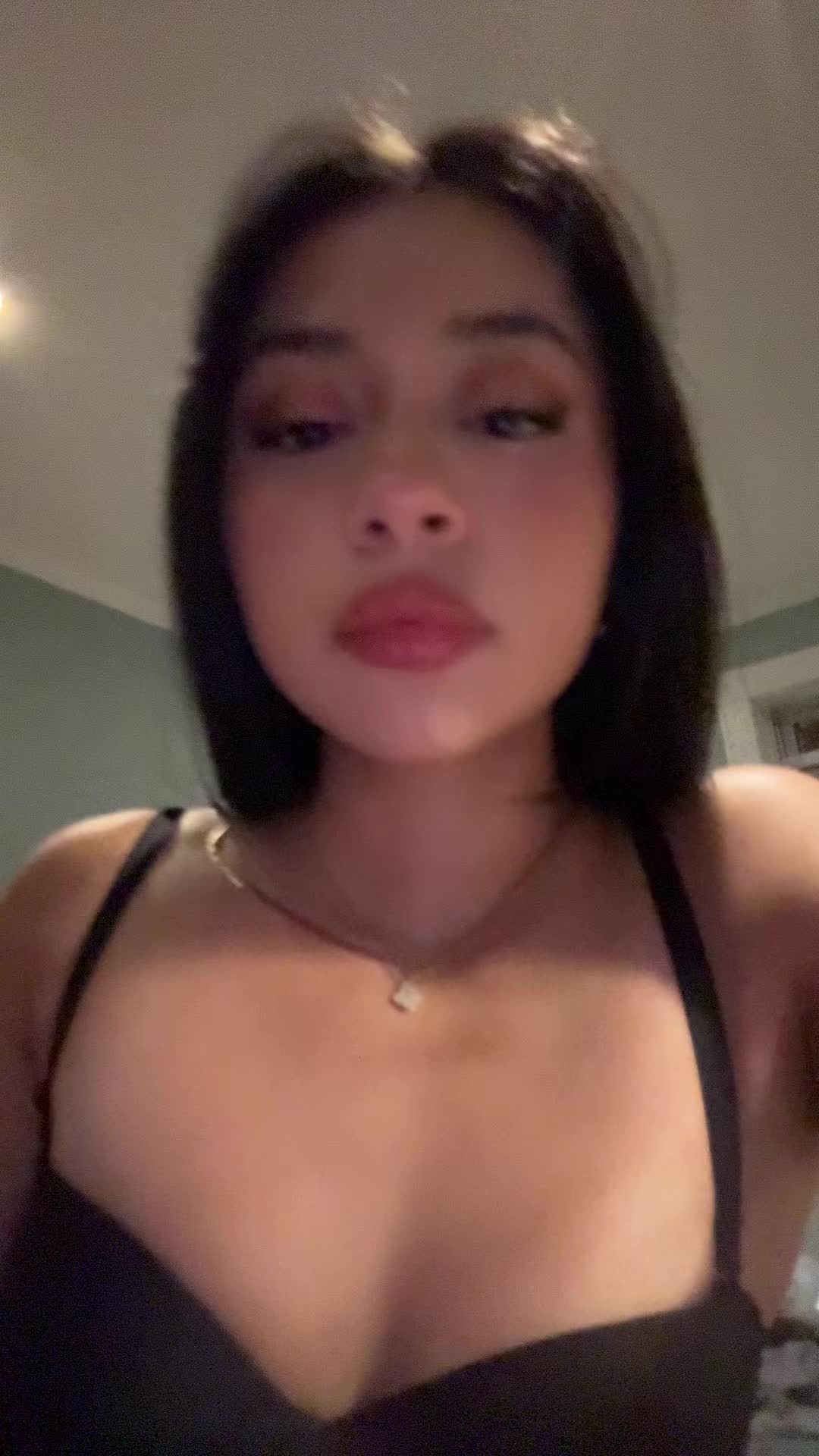 @katlistenstotheweekend