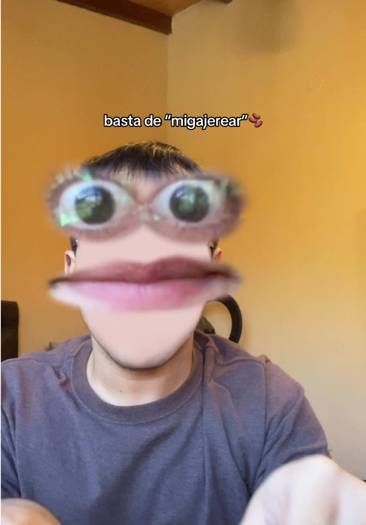 @ezeaquinos&trade;