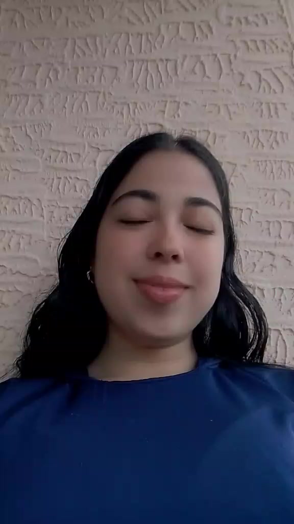 @Caren Alexandra 🦋💋🌸