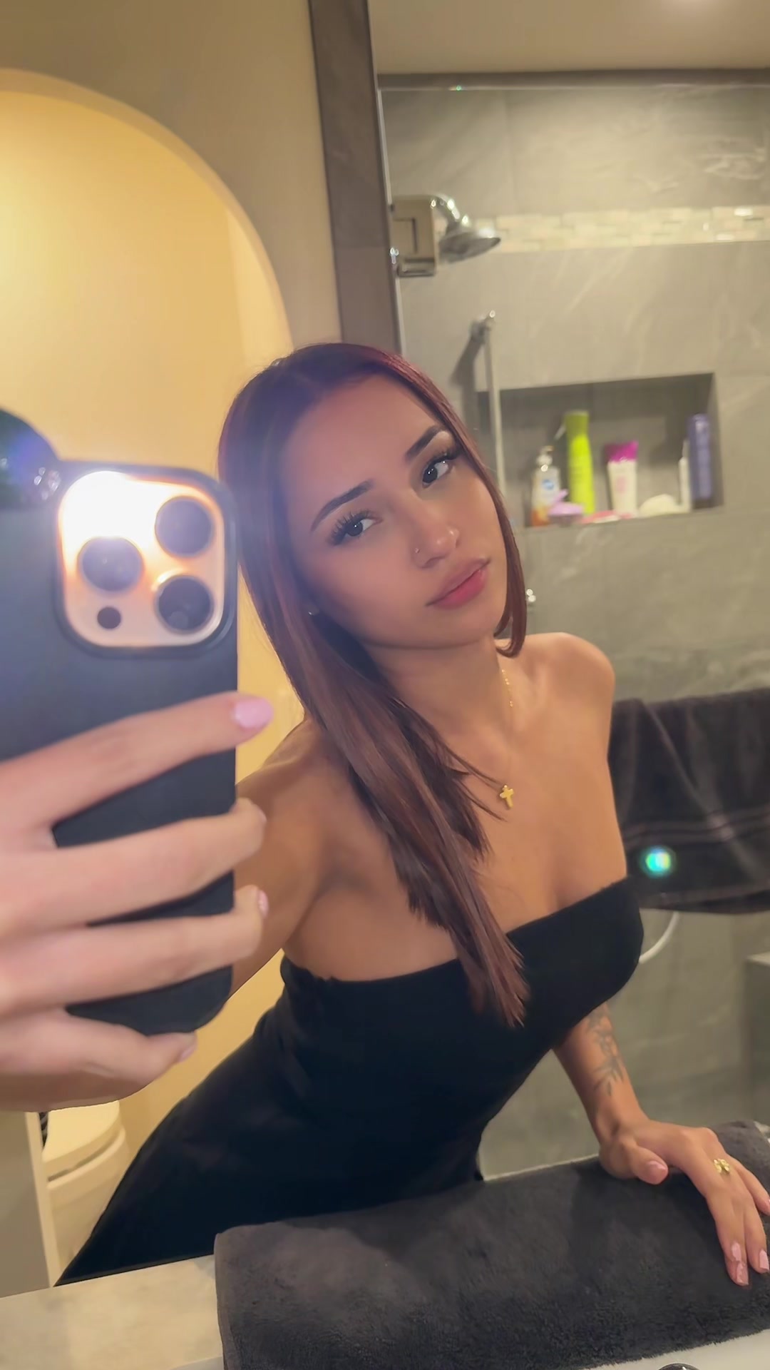 @Twincarisssa
